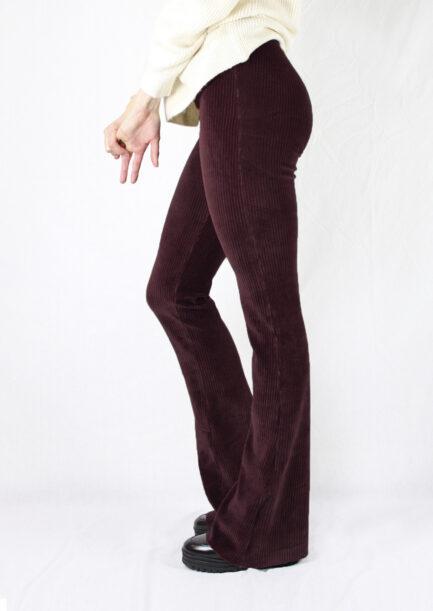 Ribbed flared pants - bordeaux rood - zijkant 2